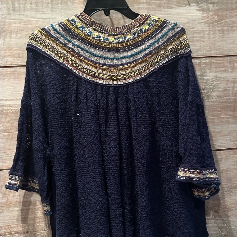 NWT FREE PEOPLE Navy Blue Women's Top with Multicolor Accents size M/L - Picture 5 of 12